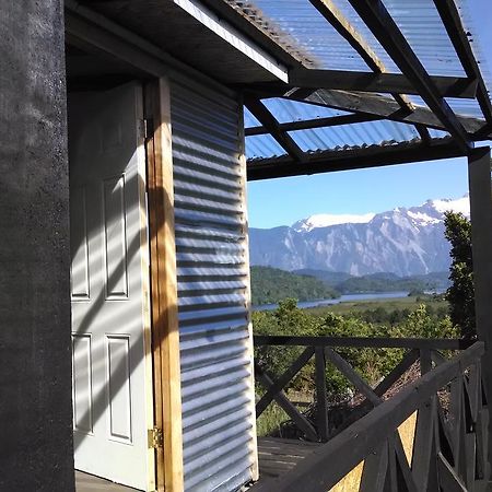Cabanas Lomas Del Salto Puerto Chacabuco Exteriör bild