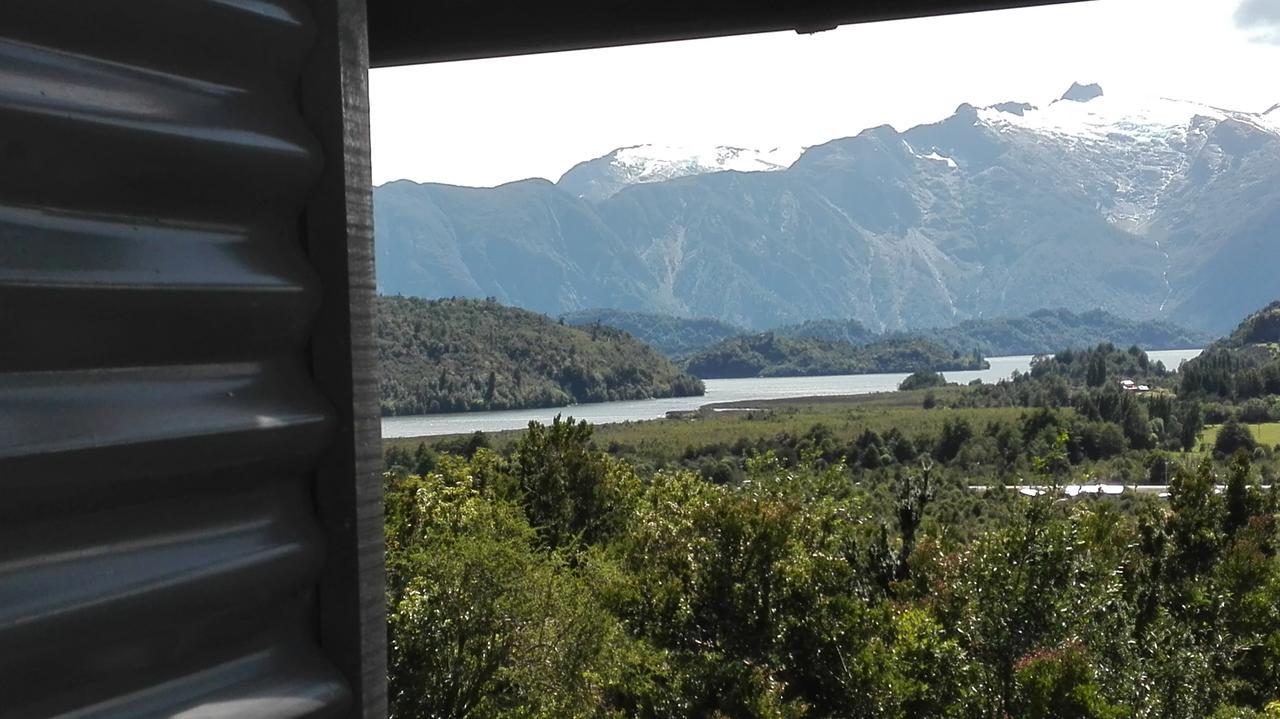 Cabanas Lomas Del Salto Puerto Chacabuco Exteriör bild