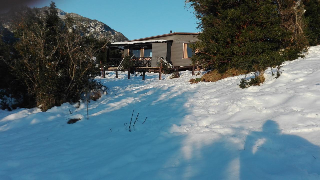 Cabanas Lomas Del Salto Puerto Chacabuco Exteriör bild