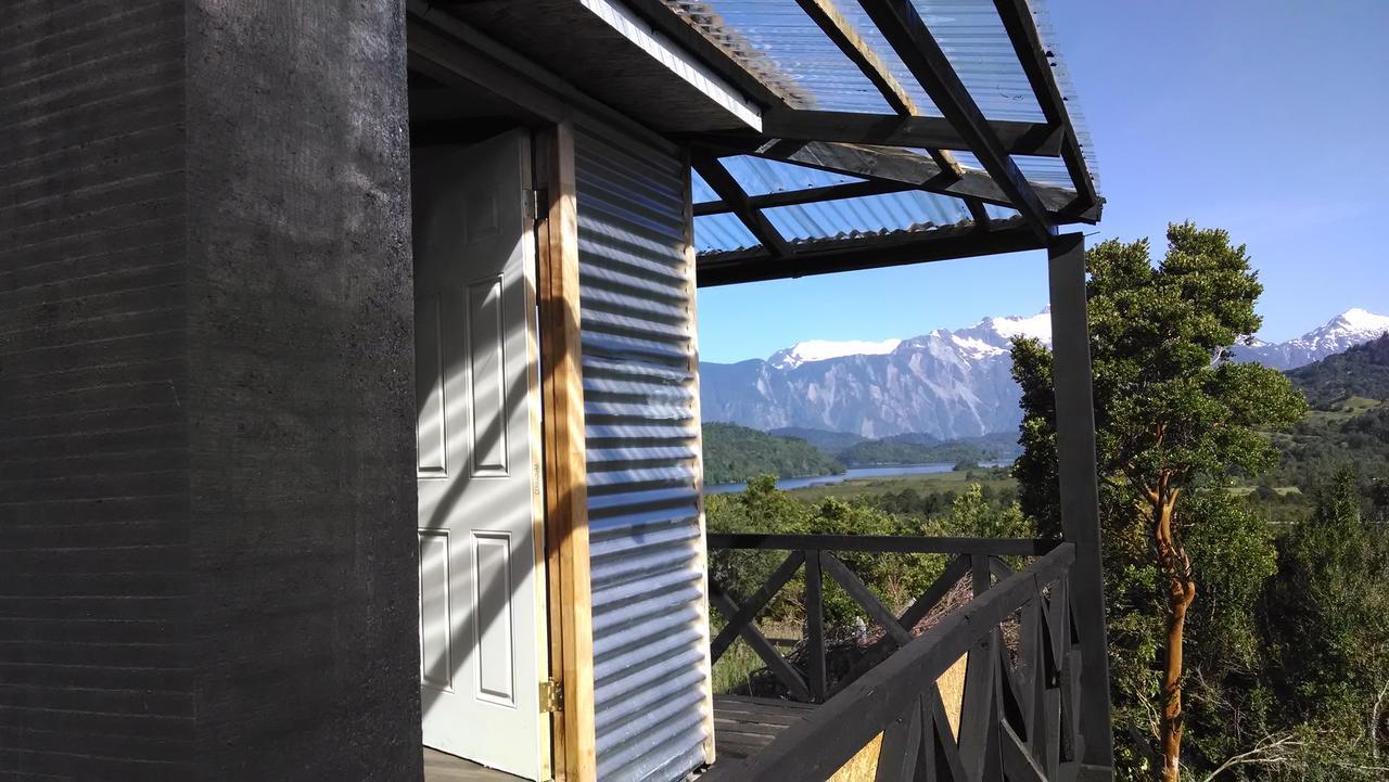 Cabanas Lomas Del Salto Puerto Chacabuco Exteriör bild